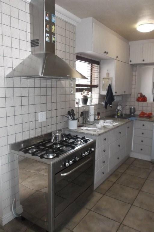 4 Bedroom Property for Sale in Stilbaai Wes Western Cape